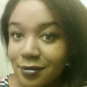 Meet your Posher, Latonia